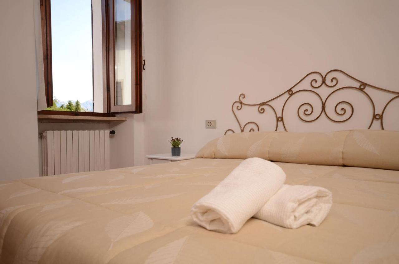 Corte Vezzola Trilocale Tommaso Puegnago Luaran gambar