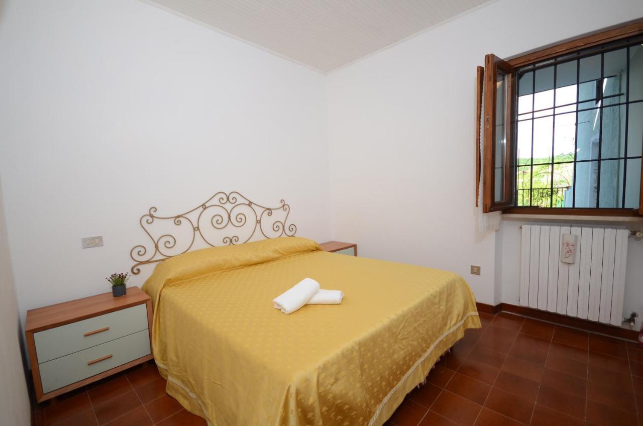 Corte Vezzola Trilocale Tommaso Puegnago Luaran gambar