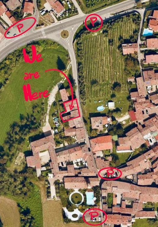 Corte Vezzola Trilocale Tommaso Puegnago Luaran gambar